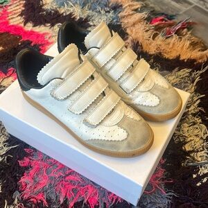 Isabel Morant sneaker